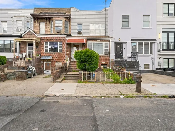 1949 62nd St, Brooklyn, NY 11204