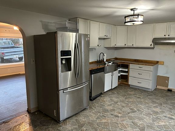 4th image of 3660 Wood Ln