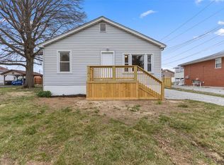 107 Saint Clair Dr, Fairview Heights, IL 62208