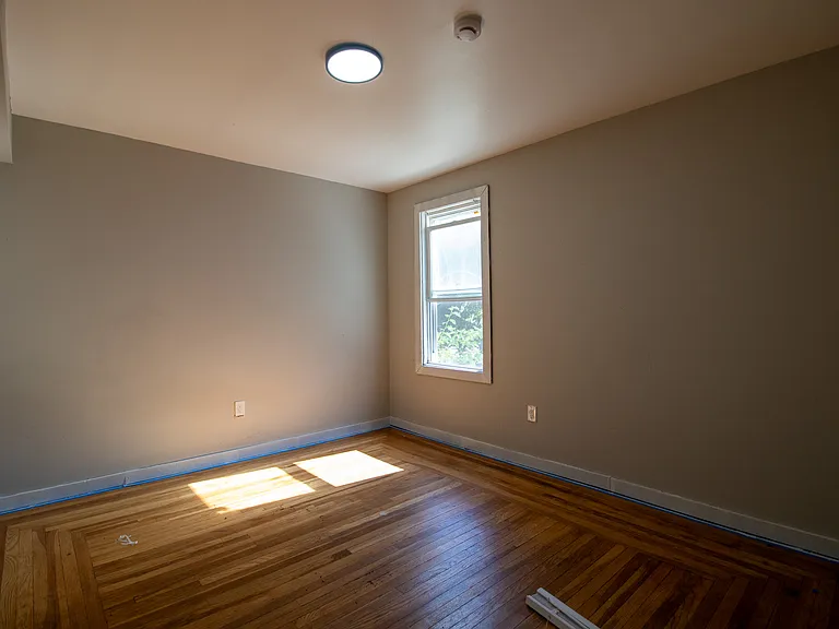 40 Harding Pl #2B — Photo 6