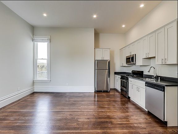 5th image of 692 Haight St #C
