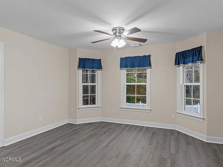 711 Shearwater Ln — Photo 17