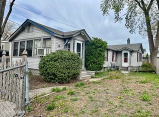 52 Shoreland Ter, Middletown, NJ 07748