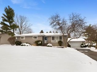 214 Betz Rd, Auburn, IN 46706