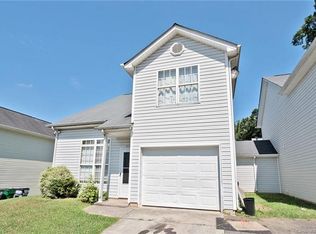 5164 Brooktree Dr, Charlotte, NC 28208