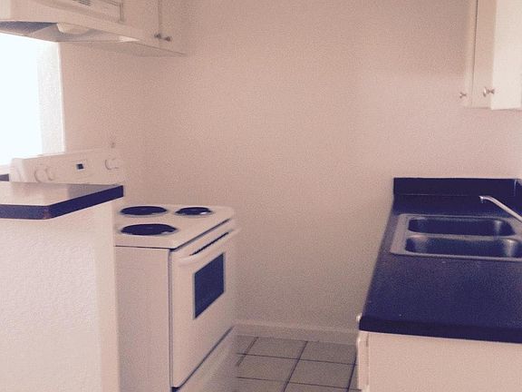 3rd image of 3376 N E St APT 7