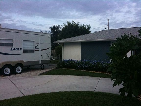 3rd image of 2057 SW Aladdin St