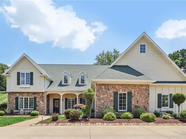 446 Dutchman Run Rd, Lower Burrell, PA 15068