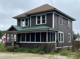 7 Island St, Edwards, NY 13635