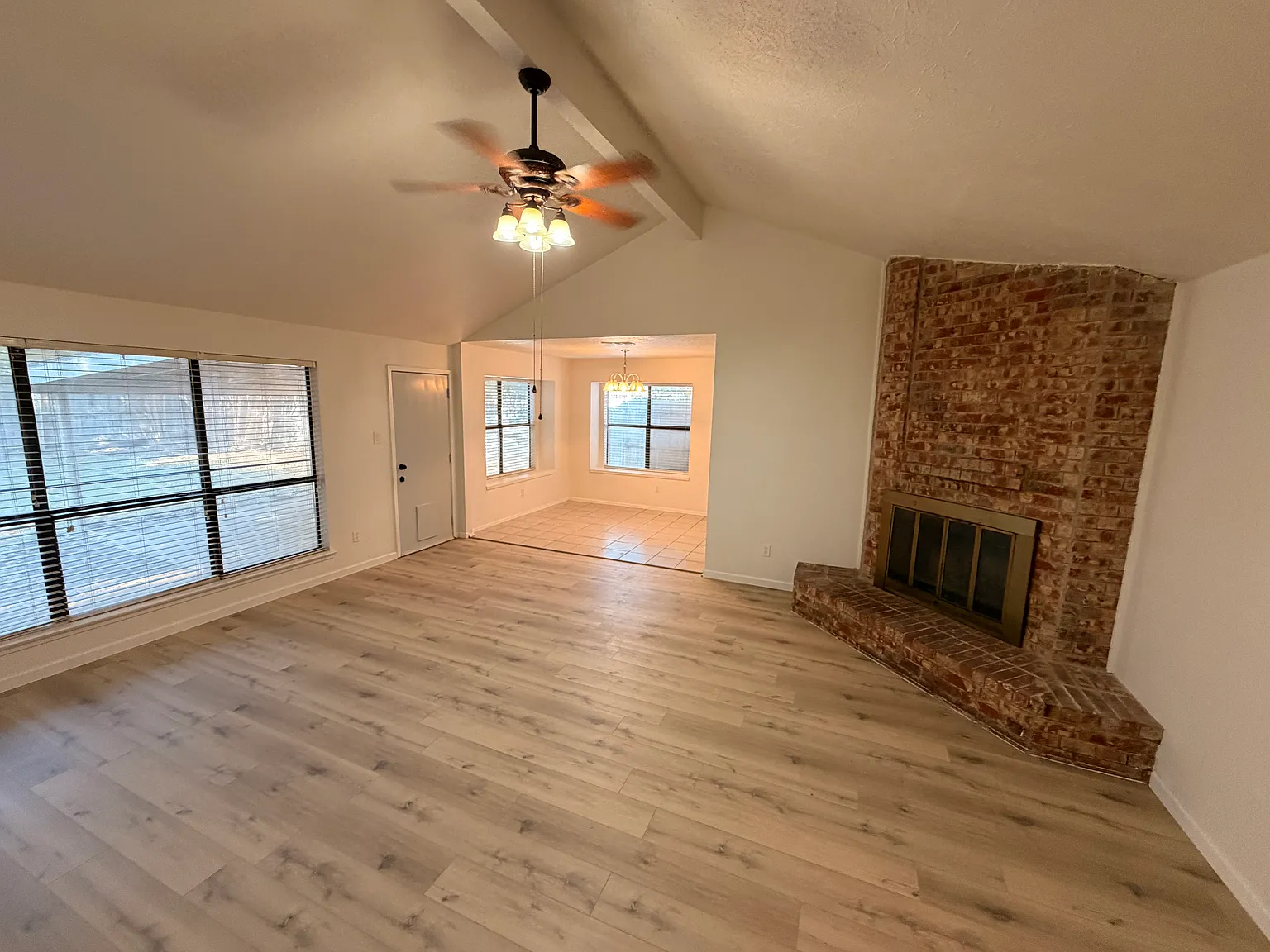 3 bed, 1543 sqft, $2,100 — Photo 4