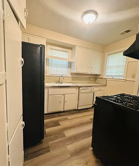 4017 Kimball Ave — Photo 4