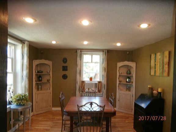 5th image of 133 Lincoln Ave