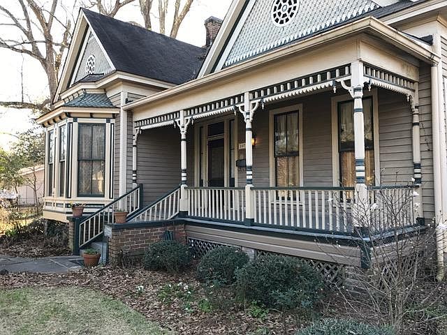 1st image of 107 Williams St