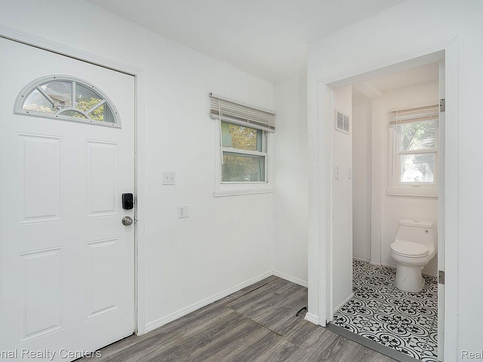 8104 Jackson Ave, photo 13
