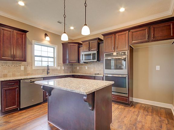 4th image of 783 Farmington Lot 783
