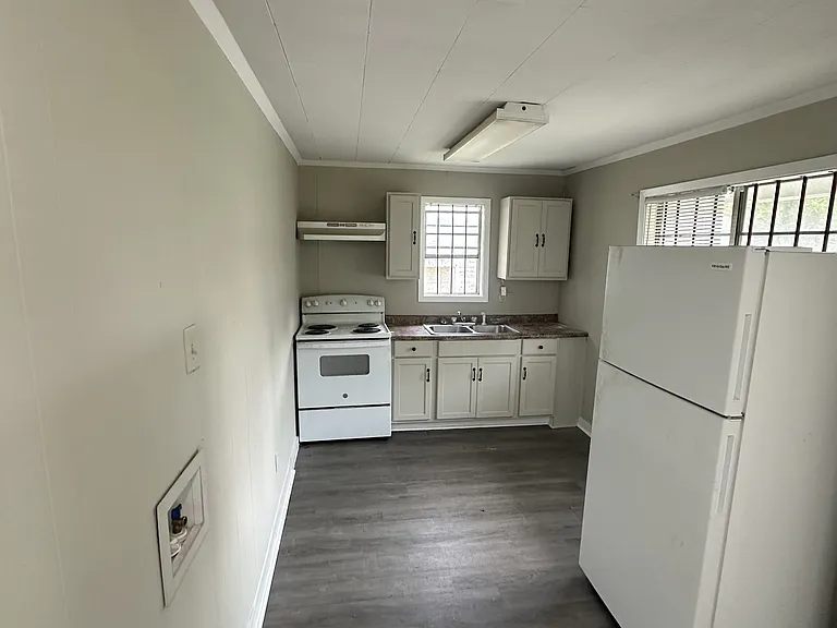 206 N Washington St — Photo 2