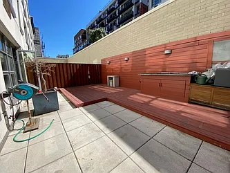 Rented by R New York