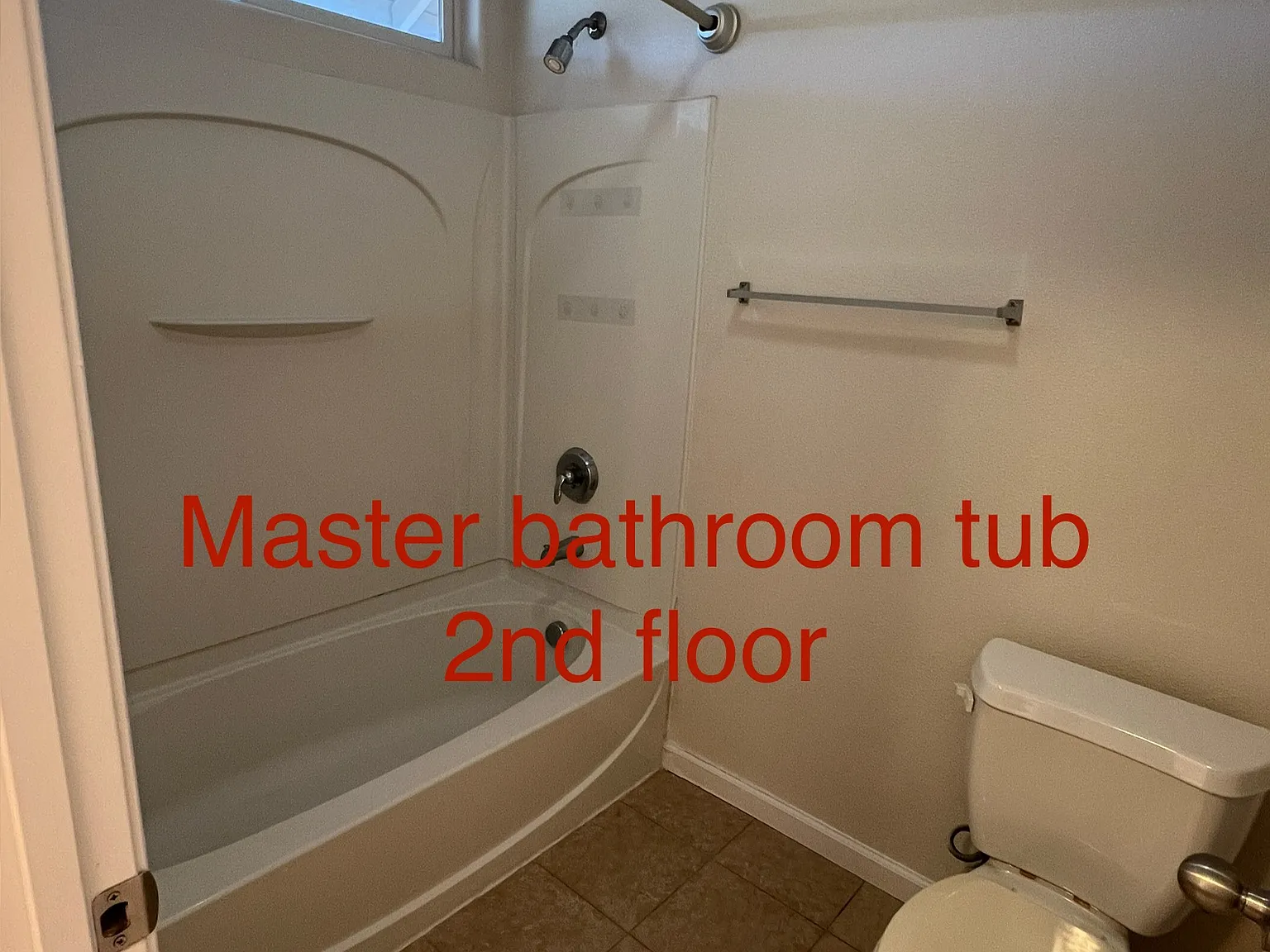 3 bed, 2.5 bath, 1656 sqft, $2,200 — Photo 4