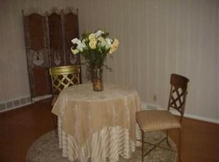 563 Kenilworth Rd, Bay Village, OH 44140