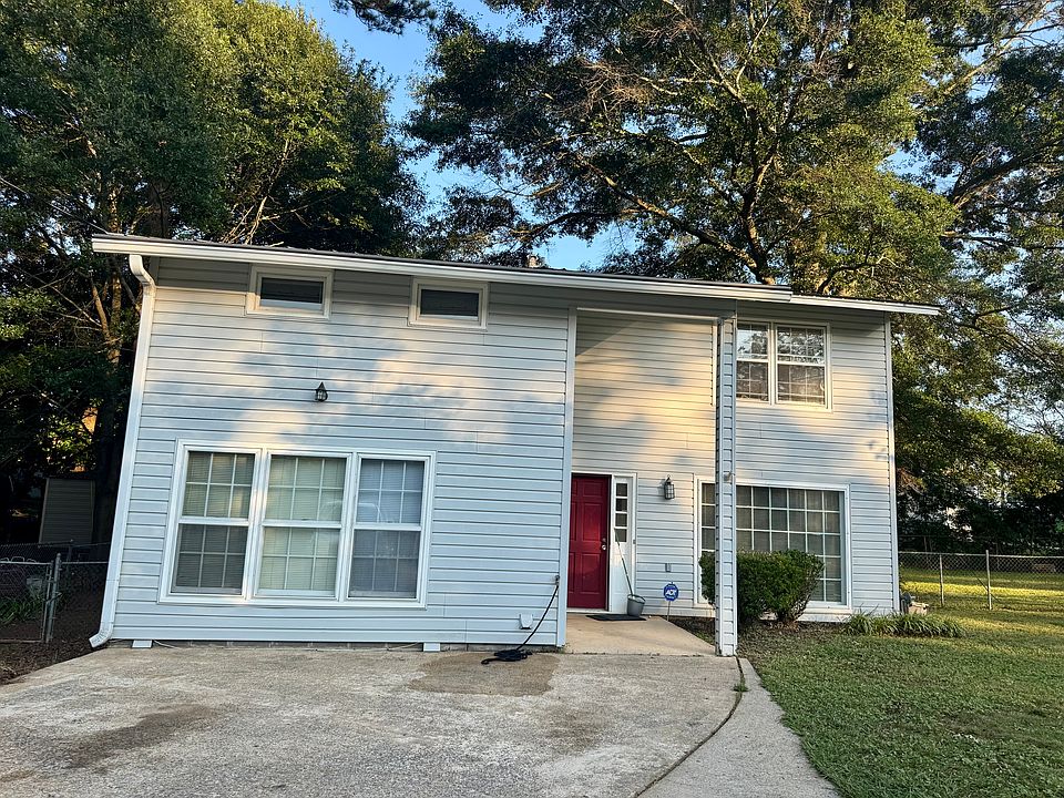 1st image of 3601 Mayfair Dr