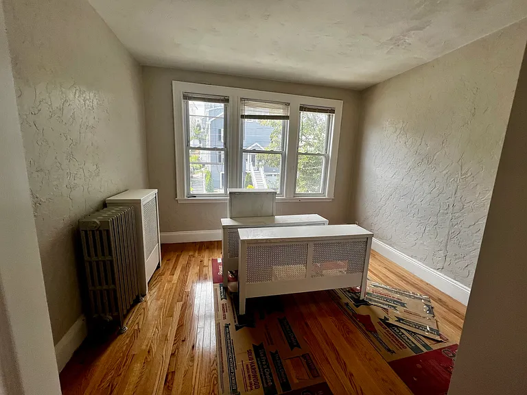 169 Campbell Ave #3 — Photo 4