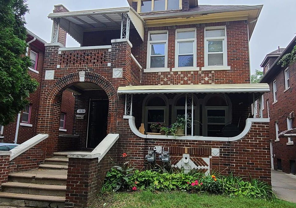 1st image of 3034 Fullerton Ave