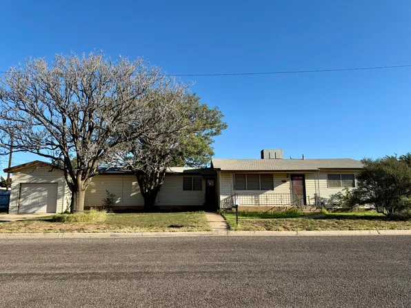 202 W 9th St, Denver City, TX 79323