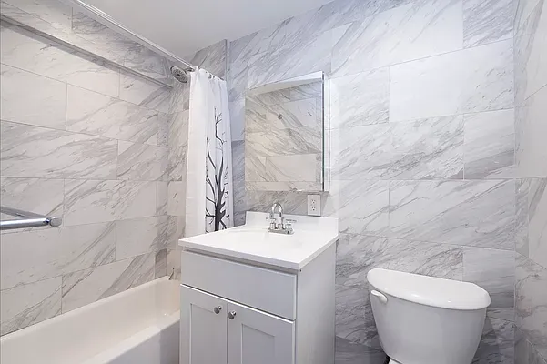 Rented by R New York | media 17