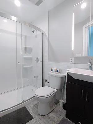 Rented by Bond New York | media 15