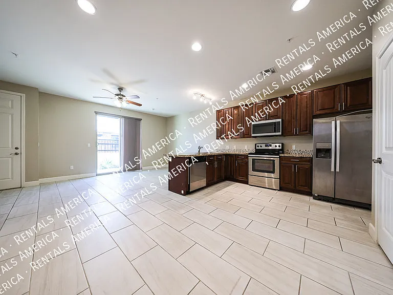 1406 W Main St #121 — Photo 15