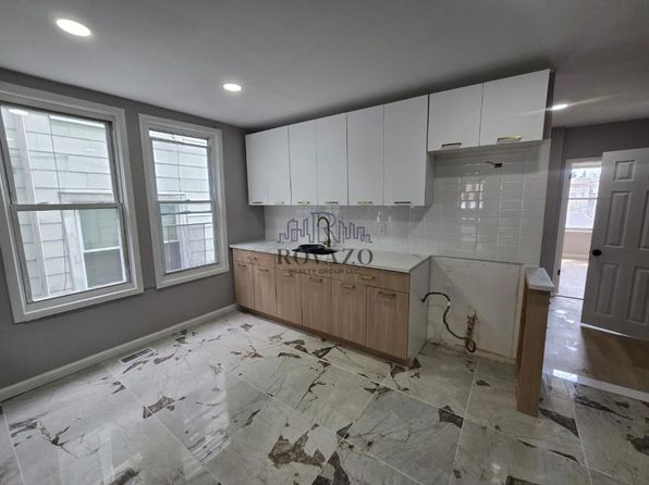 440 Jelliff Ave APT 1