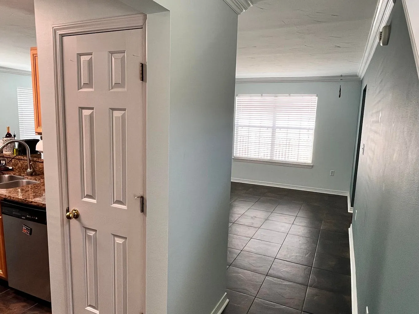 3 bed, 2.5 bath, 1780 sqft, $2,750 — Photo 4