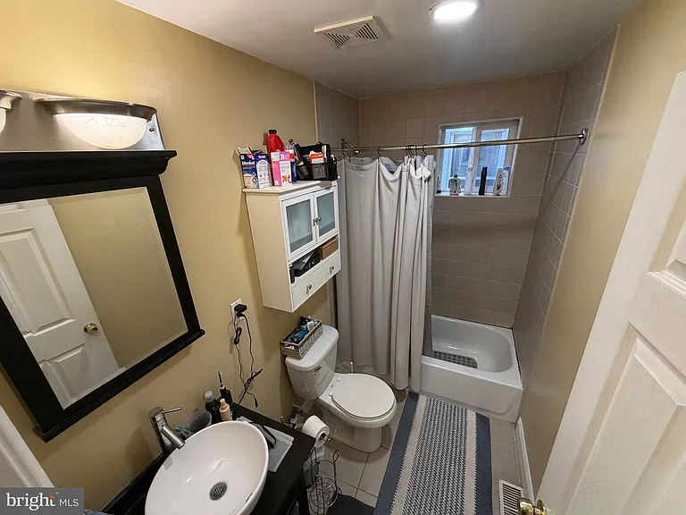 1504 Mount Vernon St #1 — Photo 8