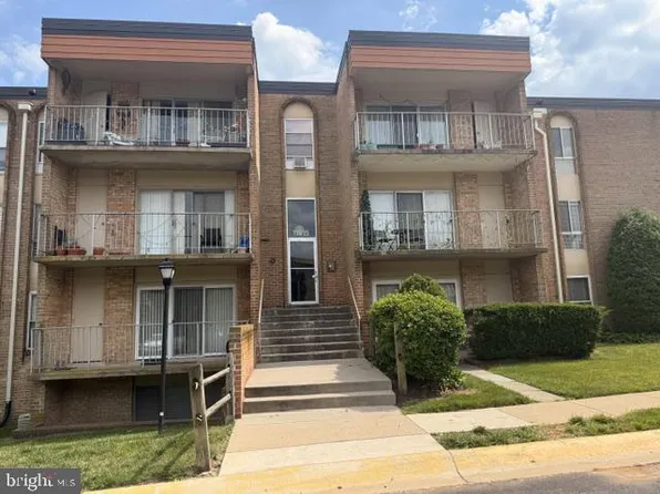 11915 Parklawn Dr APT 201, Rockville, MD 20852