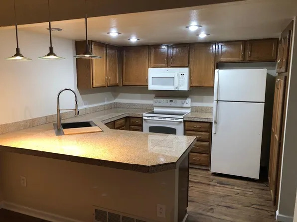 2685 S Dayton Way APT 15, Denver, CO 80231