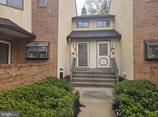 210 Augusta Cir, Mount Laurel, NJ 08054