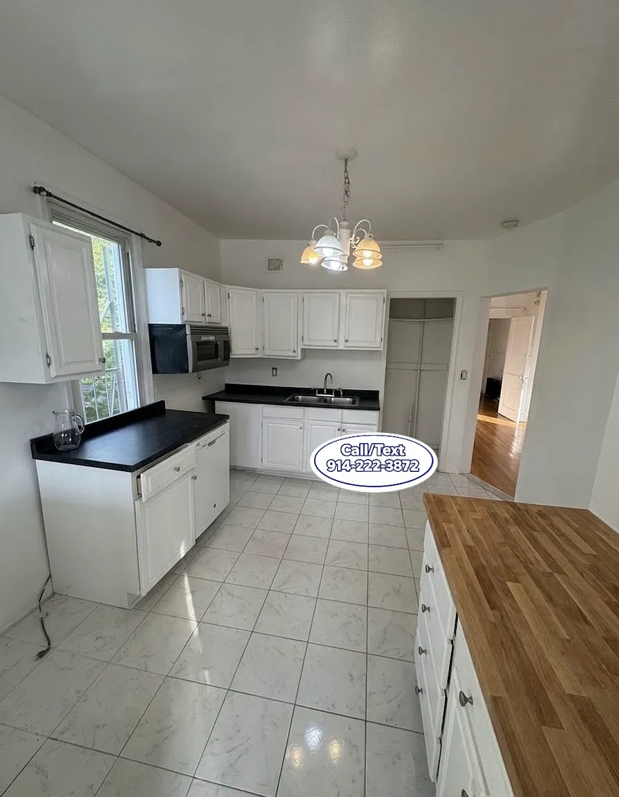 3 bed, $3,200 — Photo 1