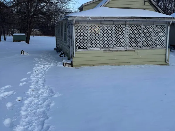 412 Lincoln Park Blvd, Rockford, IL 61102