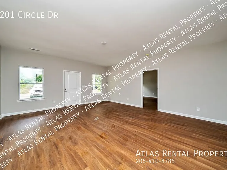 3201 Circle Dr — Photo 8