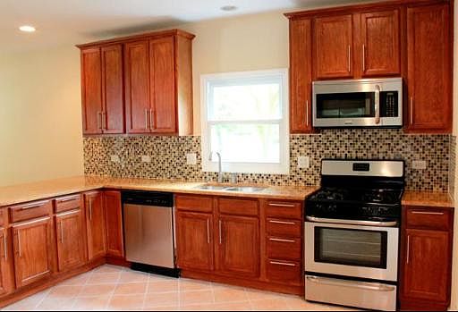 4th image of 2081 E Craig Dr
