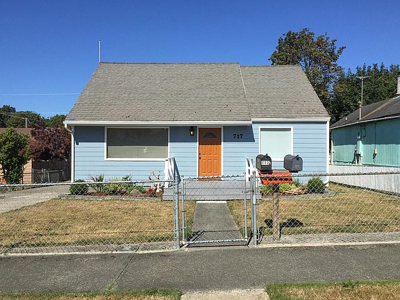 2nd image of 717 E 9th St #1/2