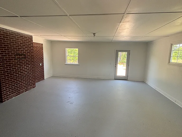 606 Old Orangeburg Rd — Photo 12