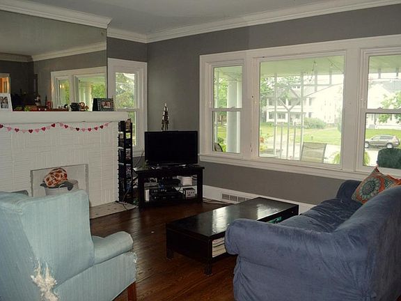 5th image of 15909 Clifton Blvd