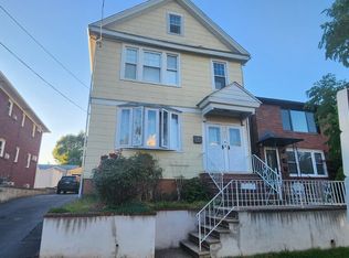 406 Knopf St #2, Linden, NJ 07036