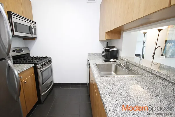 Rented by Modern Spaces | media 3