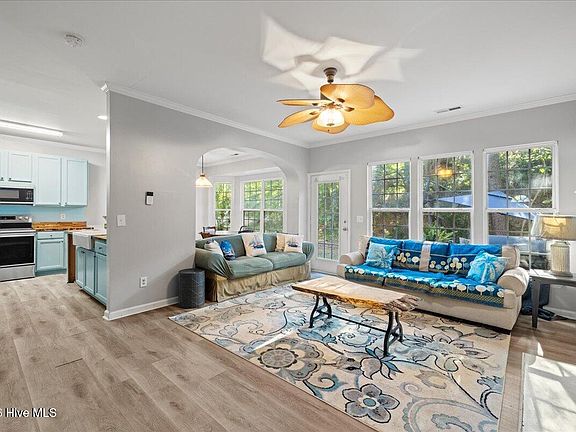 5th image of 8203 Shadow Stone Court