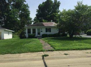 203 W Geiger St, Morganfield, KY 42437
