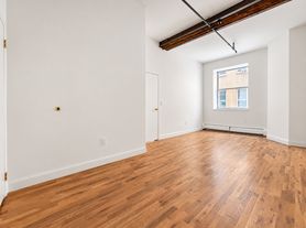 275 Park Ave