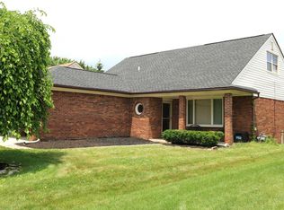 45132 Rector Dr, Canton, MI 48188