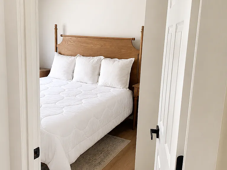 Upstairs Main Bedroom